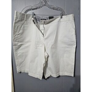 Roz & Ali Woman Shorts White Cotton Blend Zip Fly Casual Size 20